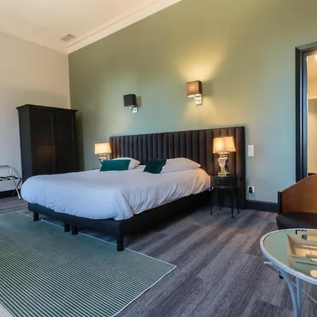 D'hotes De Montcausson Bed & Breakfast 3*