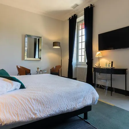 D'hotes De Montcausson Bed & Breakfast 3*